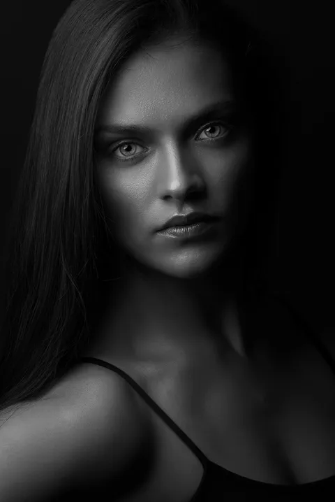 Beauty Photography & Professional Portraits — photograph 350 by Martin Higgs