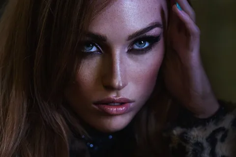 Beauty Photography & Professional Portraits — photograph 162 by Martin Higgs