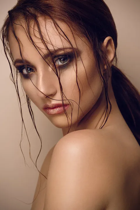Beauty Photography & Professional Portraits — photograph 324 by Martin Higgs