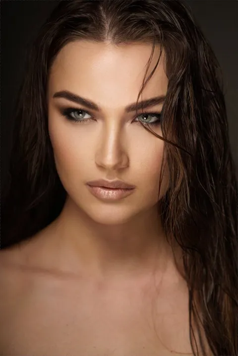 Beauty Photography & Professional Portraits — photograph 150 by Martin Higgs