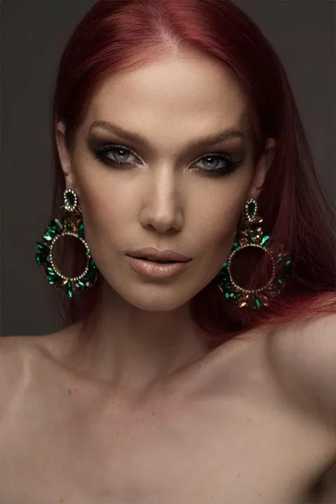 Beauty Photography & Professional Portraits — photograph 104 by Martin Higgs