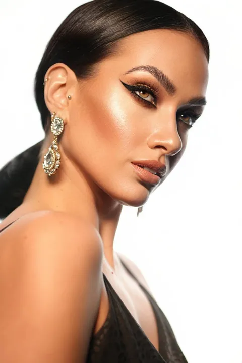 Beauty Photography & Professional Portraits — photograph 60 by Martin Higgs