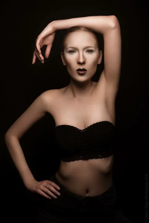 Beauty Photography & Professional Portraits — photograph 374 by Martin Higgs