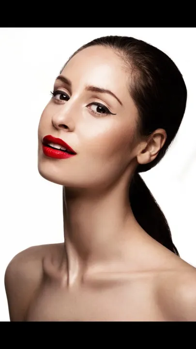 Beauty Photography & Professional Portraits — photograph 380 by Martin Higgs