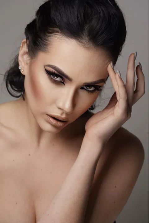 Beauty Photography & Professional Portraits — photograph 166 by Martin Higgs