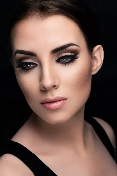 Beauty Photography & Professional Portraits — photograph 274 by Martin Higgs