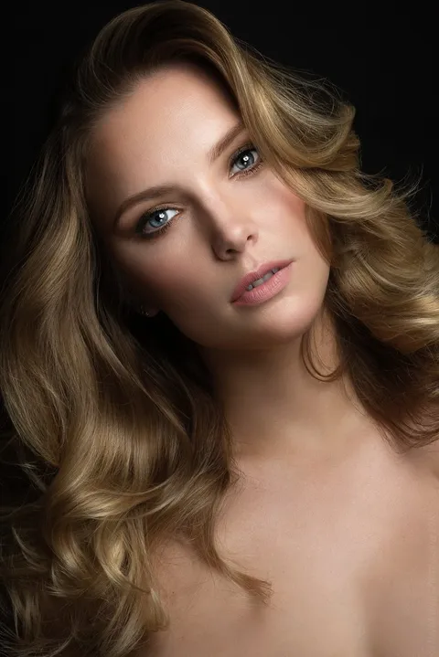 Beauty Photography & Professional Portraits — photograph 229 by Martin Higgs