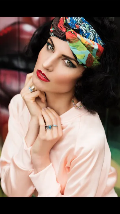 Beauty Photography & Professional Portraits — photograph 390 by Martin Higgs