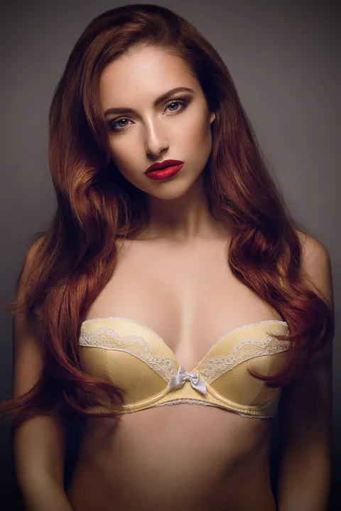 Beauty Photography & Professional Portraits — photograph 322 by Martin Higgs