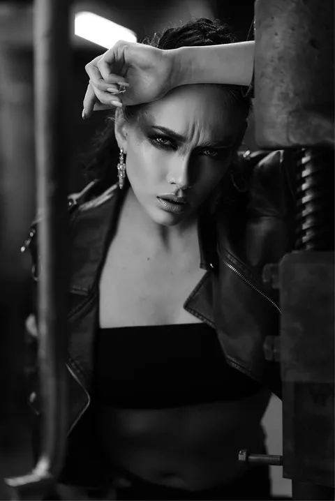 Beauty Photography & Professional Portraits — photograph 169 by Martin Higgs