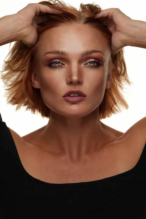 Beauty Photography & Professional Portraits — photograph 99 by Martin Higgs