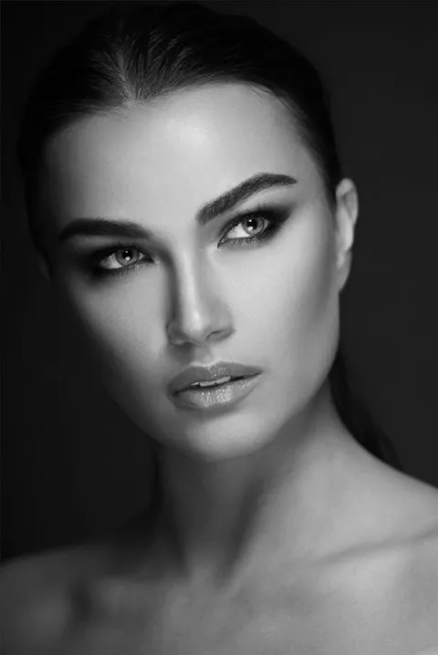 Beauty Photography & Professional Portraits — photograph 148 by Martin Higgs