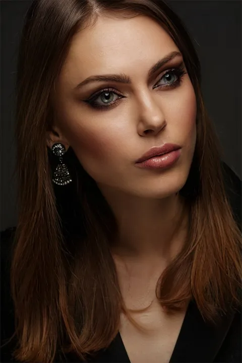 Beauty Photography & Professional Portraits — photograph 37 by Martin Higgs