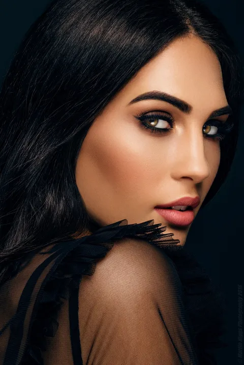 Beauty Photography & Professional Portraits — photograph 298 by Martin Higgs
