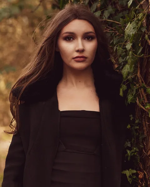 Beauty Photography & Professional Portraits — photograph 184 by Martin Higgs