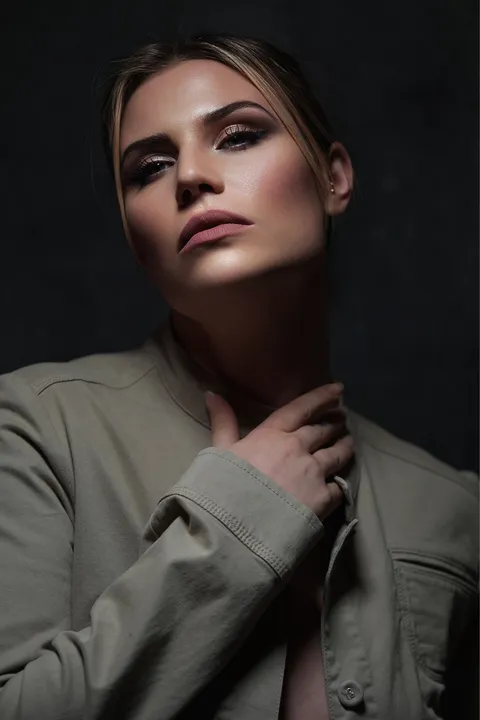 Beauty Photography & Professional Portraits — photograph 82 by Martin Higgs