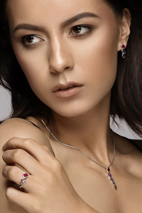 Beauty Photography & Professional Portraits — photograph 288 by Martin Higgs