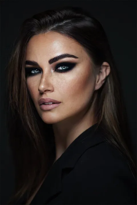 Beauty Photography & Professional Portraits — photograph 147 by Martin Higgs