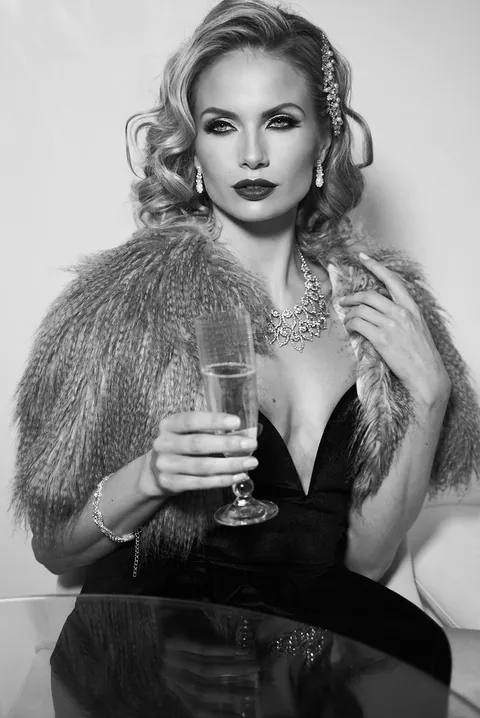 Beauty Photography & Professional Portraits — photograph 141 by Martin Higgs