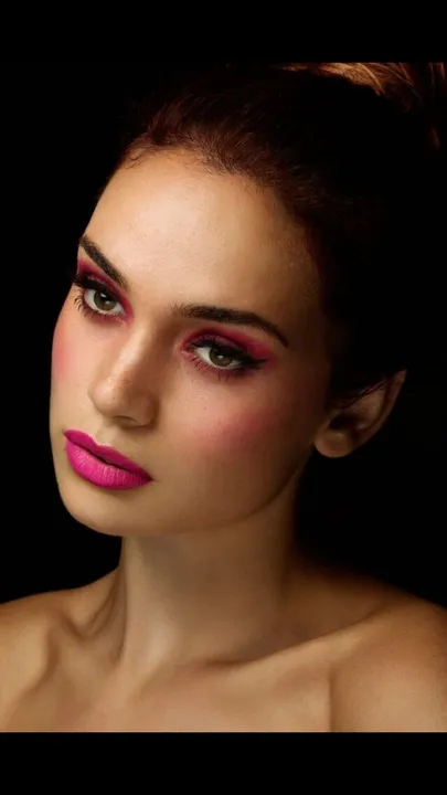 Beauty Photography & Professional Portraits — photograph 405 by Martin Higgs