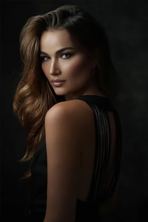 Beauty Photography & Professional Portraits — photograph 78 by Martin Higgs