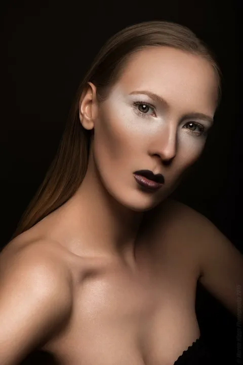 Beauty Photography & Professional Portraits — photograph 375 by Martin Higgs