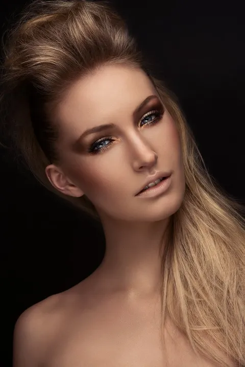 Beauty Photography & Professional Portraits — photograph 225 by Martin Higgs