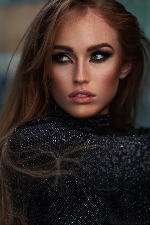 Beauty Photography & Professional Portraits — photograph 161 by Martin Higgs