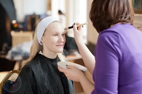 Behind the Scenes — photograph 529 by Martin Higgs