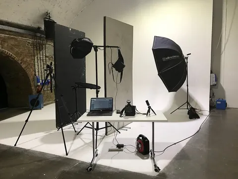 Behind the Scenes — photograph 395 by Martin Higgs