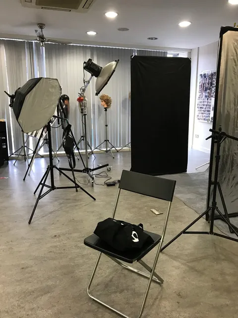 Behind the Scenes — photograph 358 by Martin Higgs