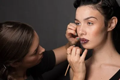 Behind the Scenes — photograph 499 by Martin Higgs