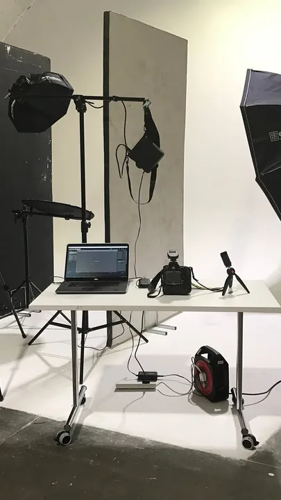 Behind the Scenes — photograph 399 by Martin Higgs