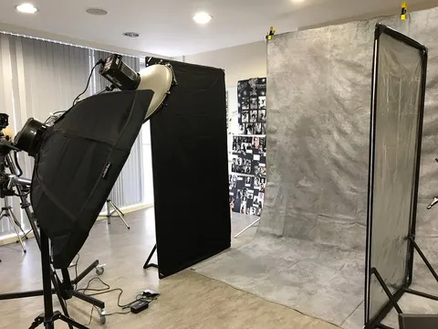 Behind the Scenes — photograph 363 by Martin Higgs