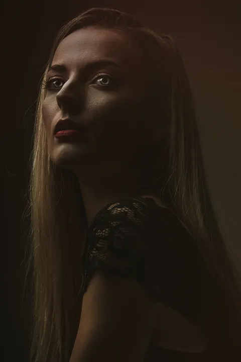 Creative Beauty Photography — photograph 3 by Martin Higgs